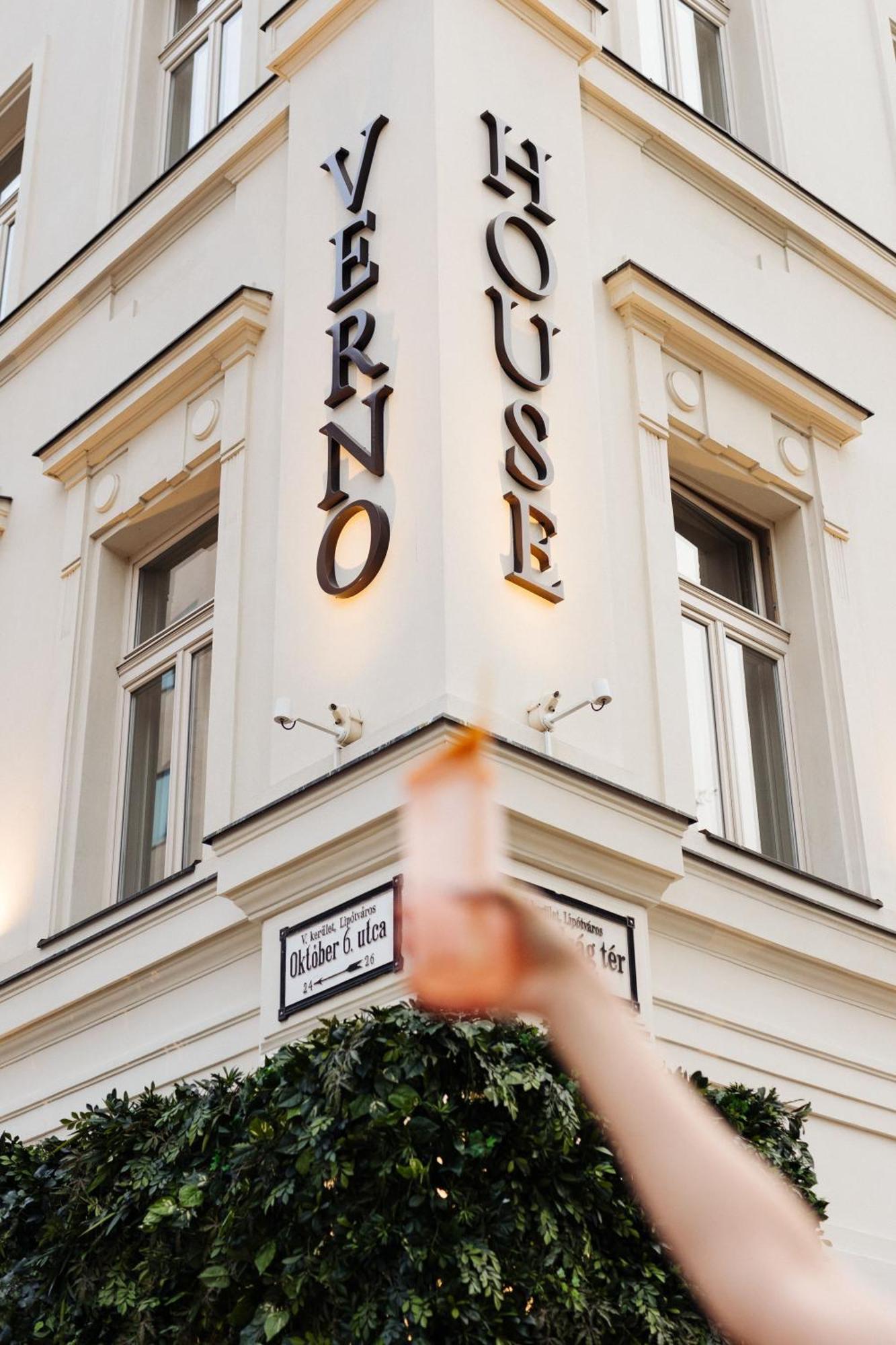 Verno House Budapest, Vignette Collection By Ihg Luaran gambar The exterior of the restaurant