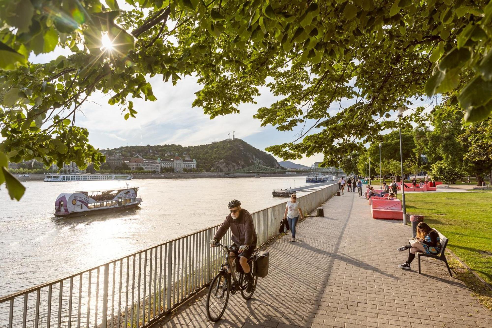 Verno House Budapest, Vignette Collection By Ihg Luaran gambar The Rhine promenade