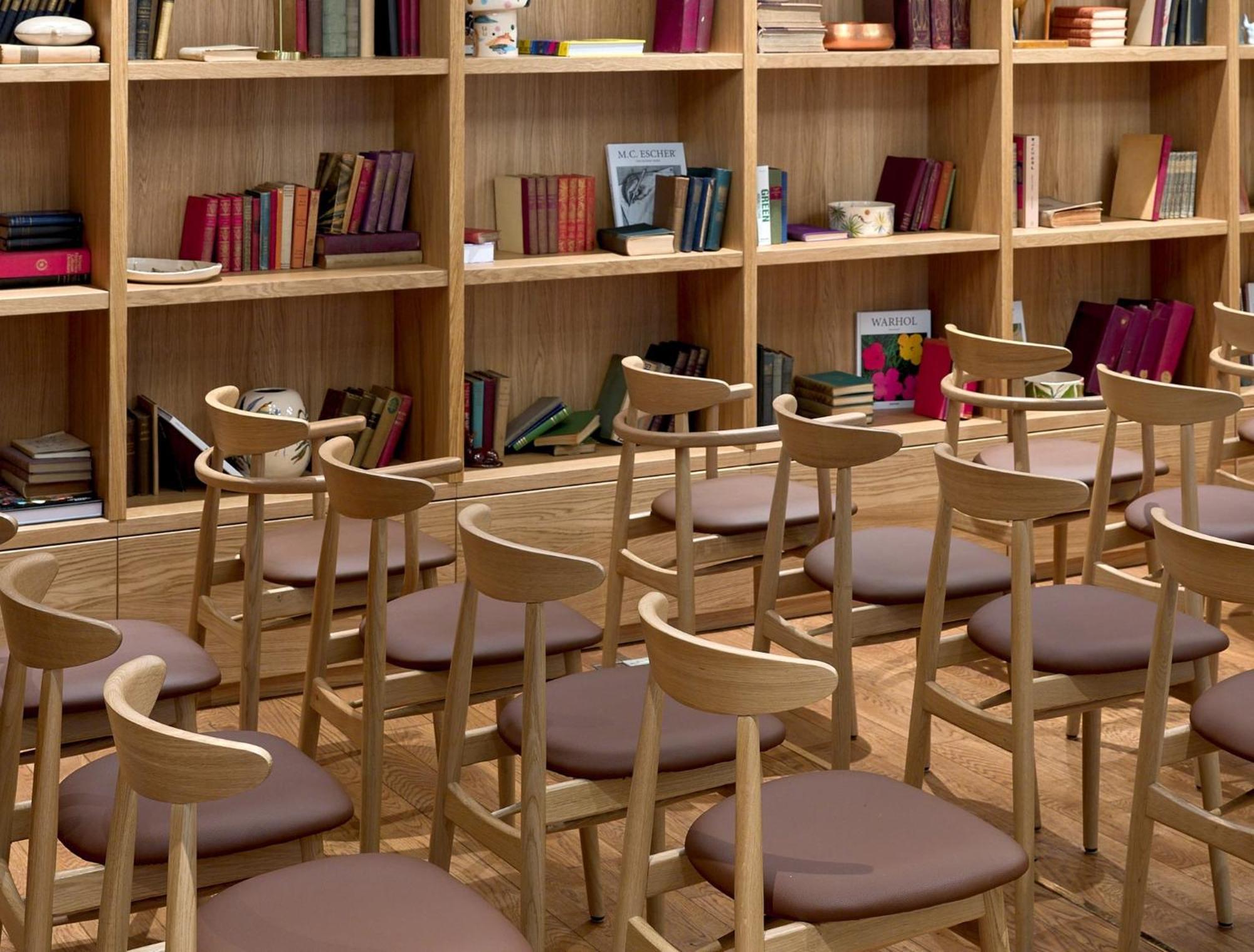 Verno House Budapest, Vignette Collection By Ihg Luaran gambar The library
